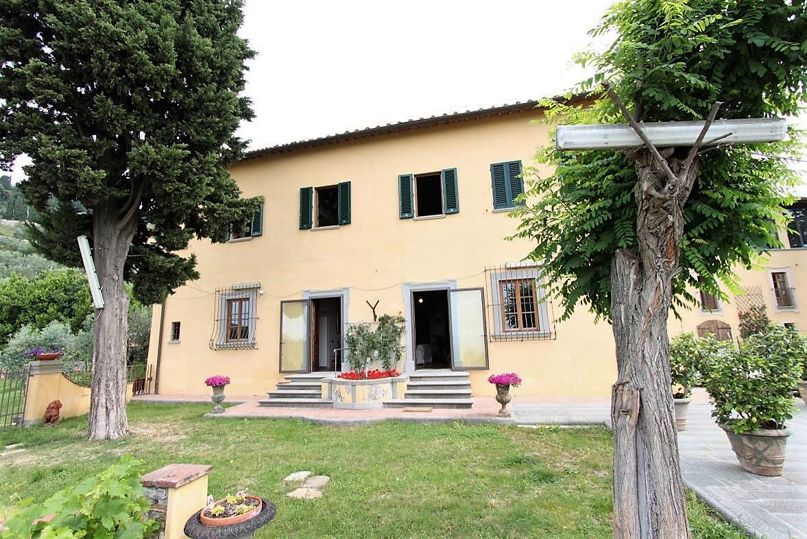 Firenze Complesso Immobiliare Con Villa Del  XVII secolo
